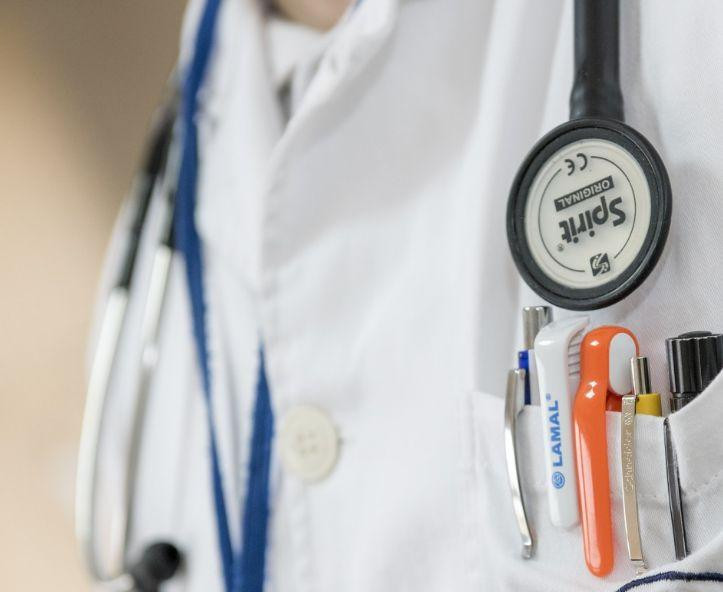 Сосудистый хирург Бредихин предупредил беременных россиянок об угрозе развития тазового варикоза