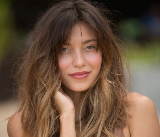 Бабушка-пилонщица из Самары научила Тодоренко танцевать на шесте