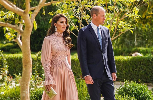 Принц Уильям и Кейт Миддлтон почтили память Елизаветы II в первую годовщину смерти королевы