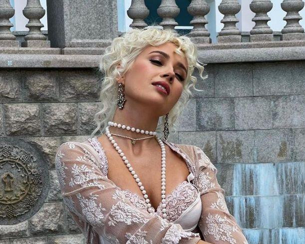 Антон Попович из Архангельска ради Клавы Коки прошел испытания огнем и ледяной водой