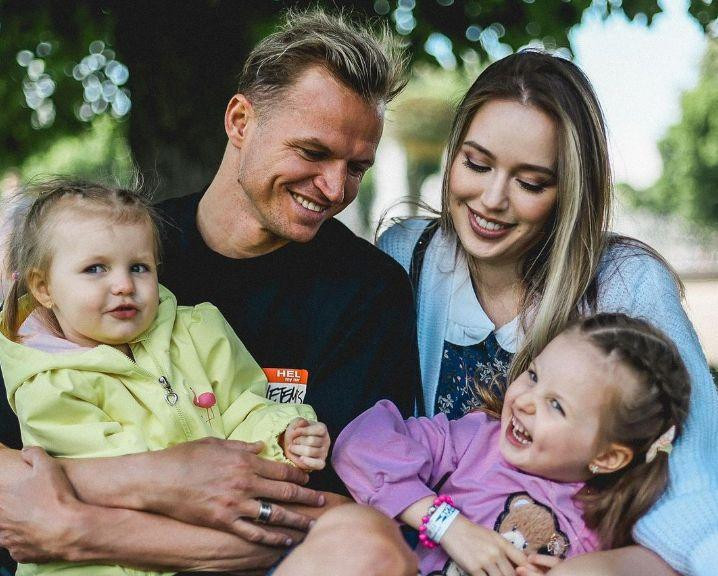 Дзюба и Слуцкий высмеяли Дмитрия Тарасова из-за развода с Бузовой