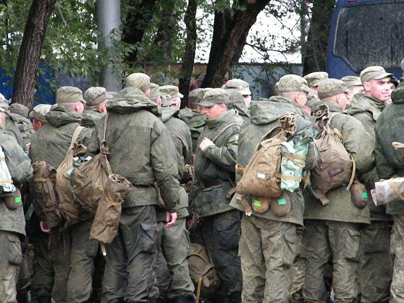 Под Волгоградом инвалида вызвали в военкомат для вручения мобилизационного предписания