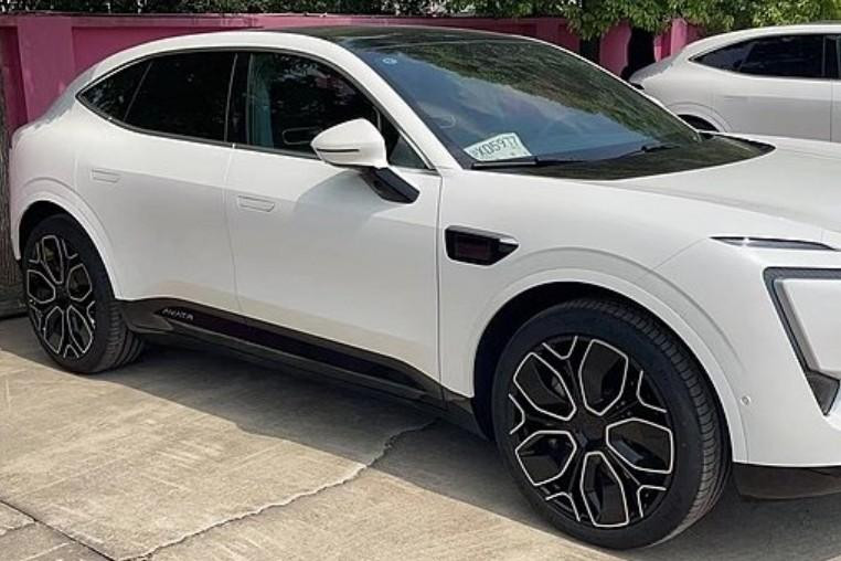 VW, Audi и Zeekr стали этим летом самыми востребованными у россиян привозными машинами