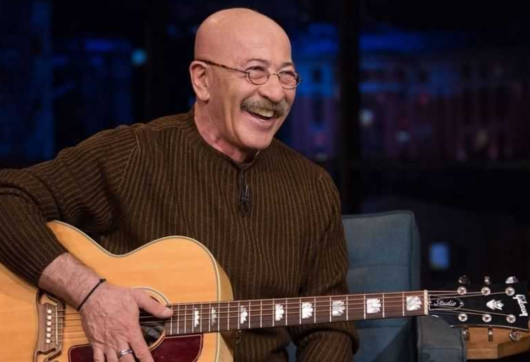 Александр Розенбаум отмечает 72-летие