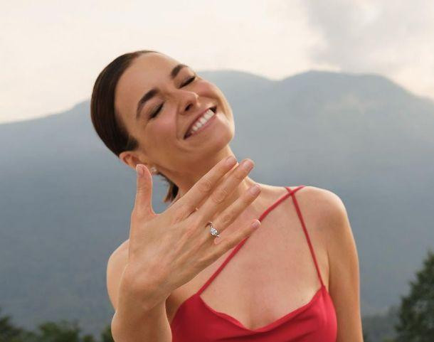 Ирена Понарошку тайно вышла замуж за бизнесмена Руслана Годизова