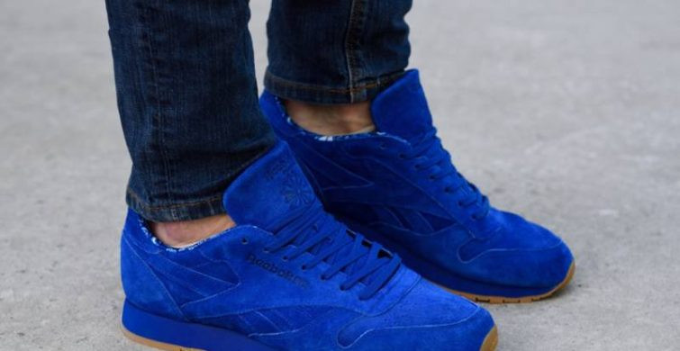 Стирка кожаных и замшевых кроссовок требует особой внимательности