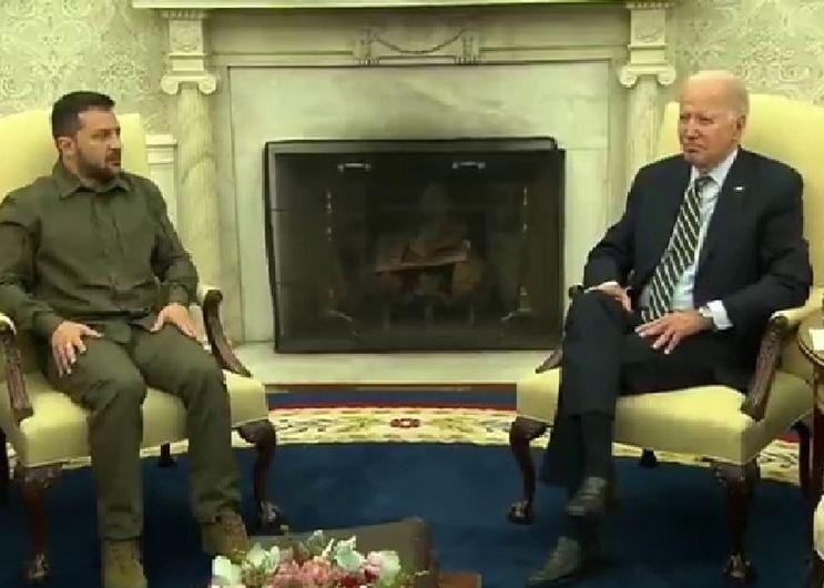 МК: Пресс-конференция Байдена и Зеленского завершилась скандалом