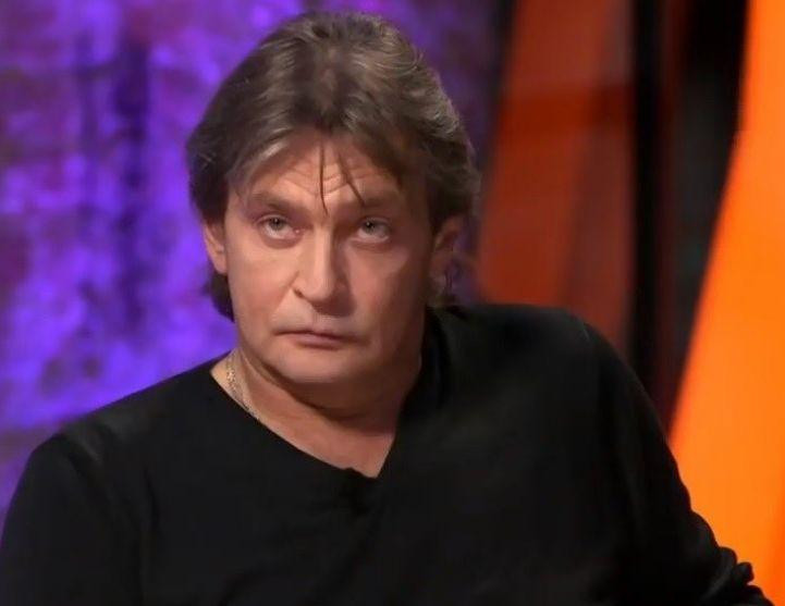 Переживший потрясение из-за смерти матери сын Домогарова начал снимать сериал в Санкт-Петербурге