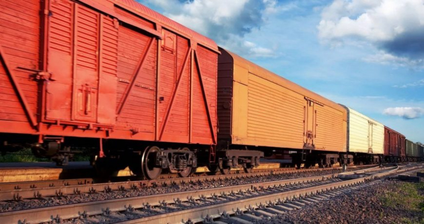 Грузооборот РЖД достиг 826 млн тонн за 8 месяцев 2023 года