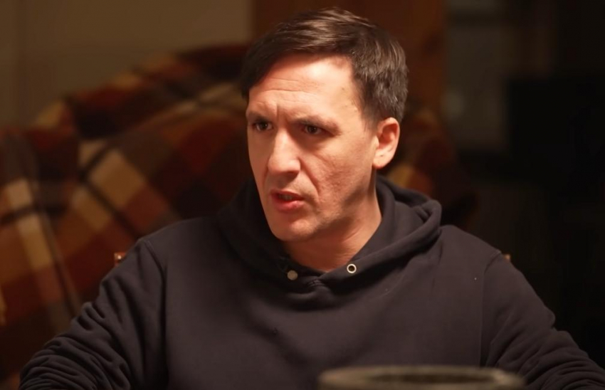 Артур Смольянинов грустит из-за жизни в эмиграции