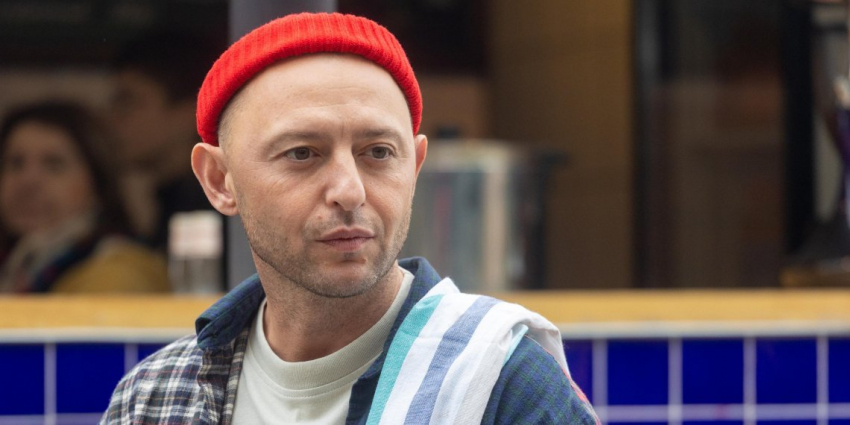 Прилепин поддержал спевшего на Донбассе солиста группы «Звери»