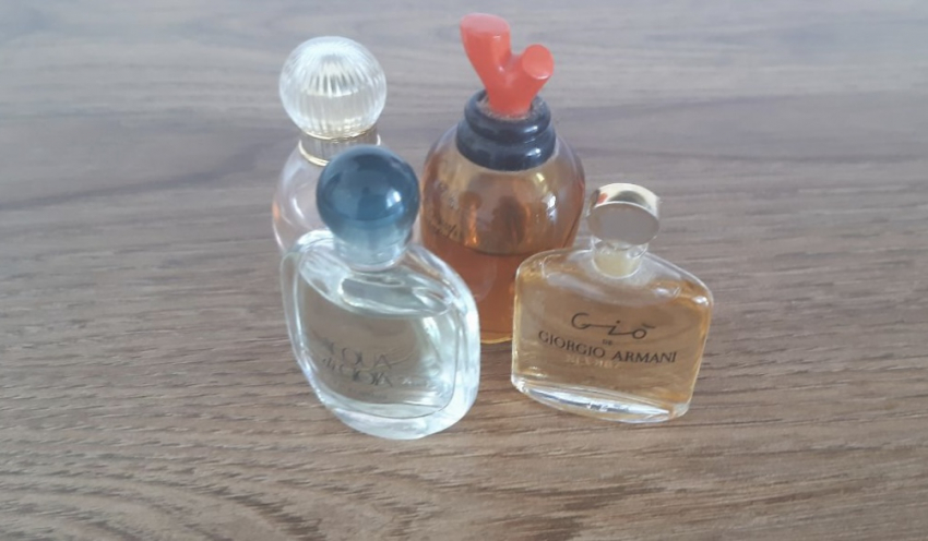 Как наносить духи, чтобы шлейф держался втрое дольше: большинство женщин не догадывается