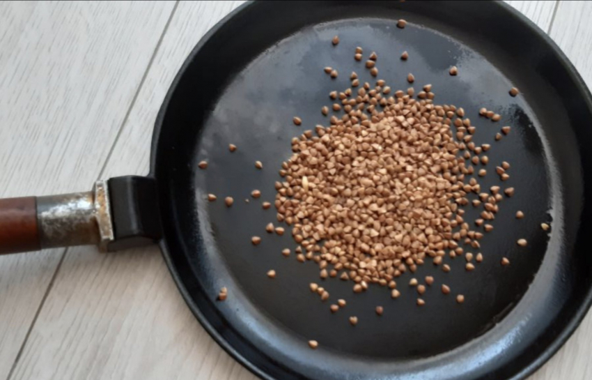 Хитрость, о которой молчат шеф-повара: зачем нужно обжаривать гречку перед варкой