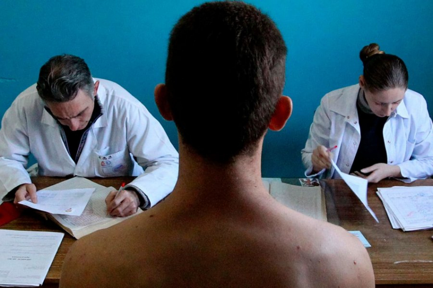 «Кто больше не будет мобилизирован»: в РФ вступили в силу новые ограничения для службы по контракту