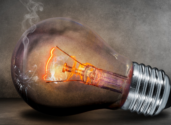 В 9 районах Новгородской области восстановлено электроснабжение после непогоды