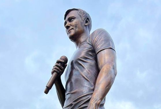 Разин сообщил, что директор Шатунова хочет жениться на вдове артиста