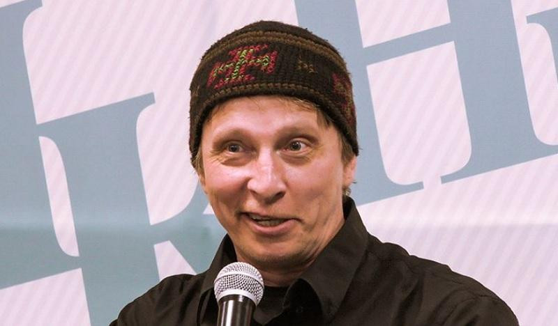 Песня девочки из Донбасса тронула до слёз звезду «Интернов» Ивана Охлобыстина