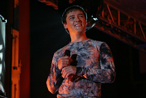 Директор Юрия Шатунова опроверг слова Разина о свадьбе с вдовой певца и назвал его «больным человеком»