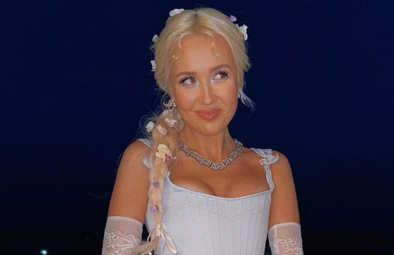 Клава Кока прокомментировала слухи о своей беременности