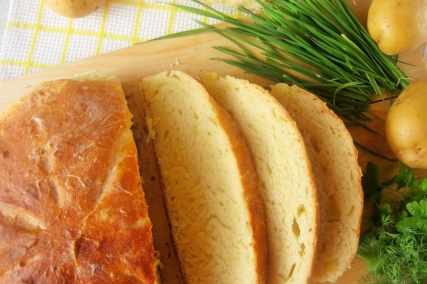 Эндокринолог РФ Тананакина предупредила, что от картофеля и хлеба захочется спать