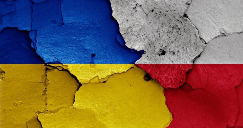 Отношения остывают: всё меньше поляков хотят помогать Украине и её беженцам