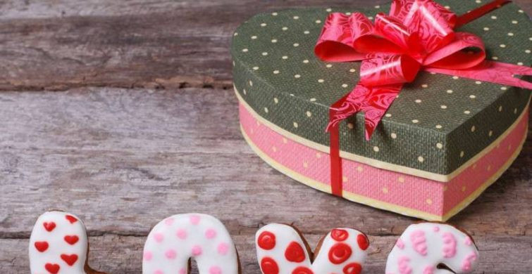 Романтические СМС на 14 февраля 2024 года