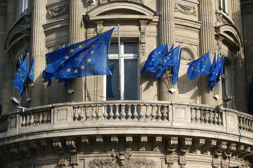 Евросоюз предсказуемо продавил Орбана на помощь Украине
