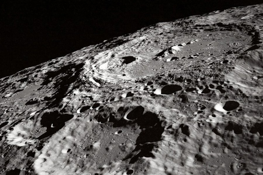 Китайская миссия обнаружила на Луне невиданный ранее минерал