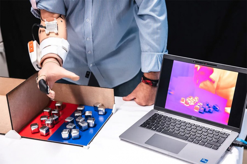 Чувствительный протез позволяет чувствовать тепло и холод в отсутствующей руке