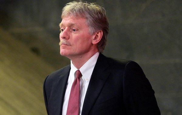 Песков призвал уничтожать предателей, воюющих против России