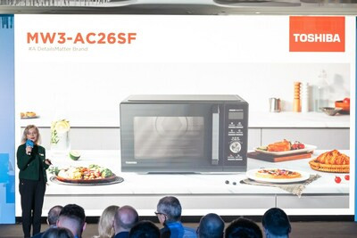 Toshiba представила новую микроволновую печь Air Fry на Европейской торговой конференции 2024 в Греции