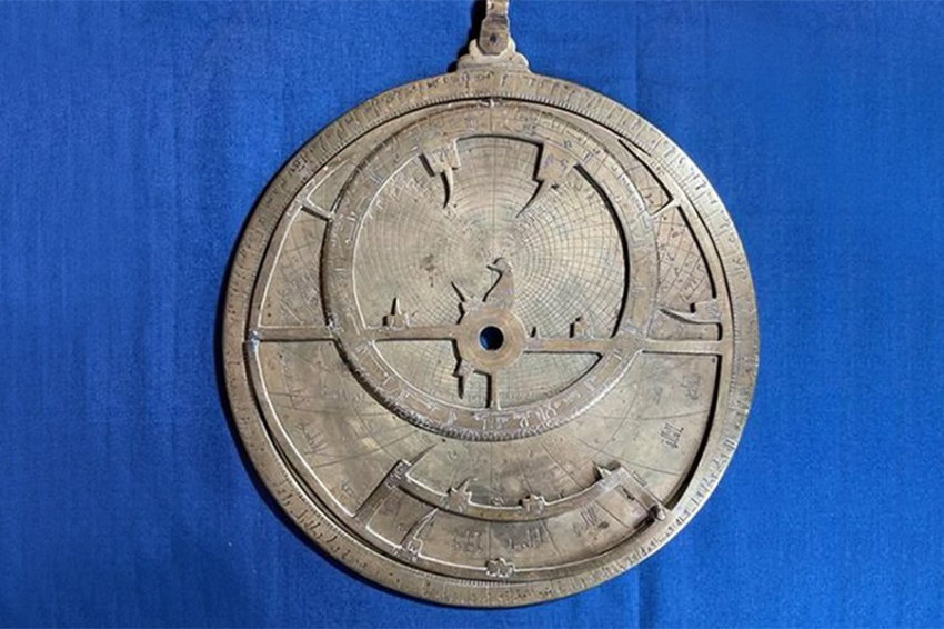 1000-летняя астролябия освещает научный обмен между мусульманами, евреями и христианами