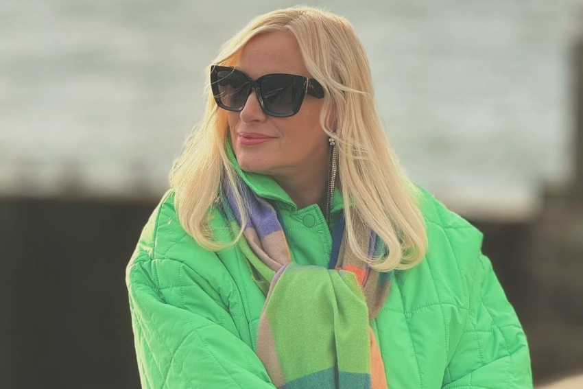 Наталия Гулькина неудачно упала во время концерта, получив серьезную травму