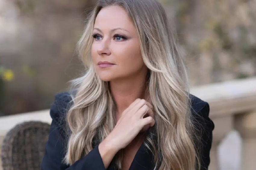 Мария Миронова рассказала, что увезла сына из «Crocus City Hall» за 1,5 часа до теракта