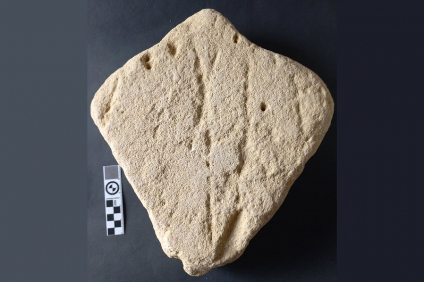 RAR: археологи предполагают, что обнаружили 130 тысячелетнюю скульптуру