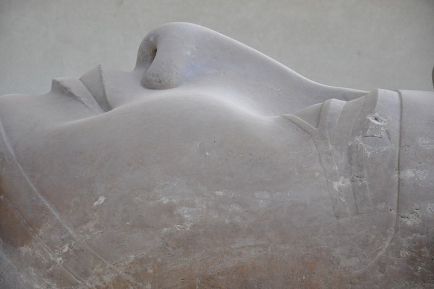 Phys.org: археологи обнаружили вторую половину статуи фараона Рамсеса II