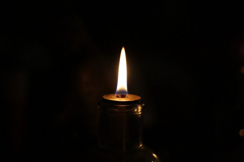 Что делать, если снится умерший и зовет за собой: советы священника и психолога