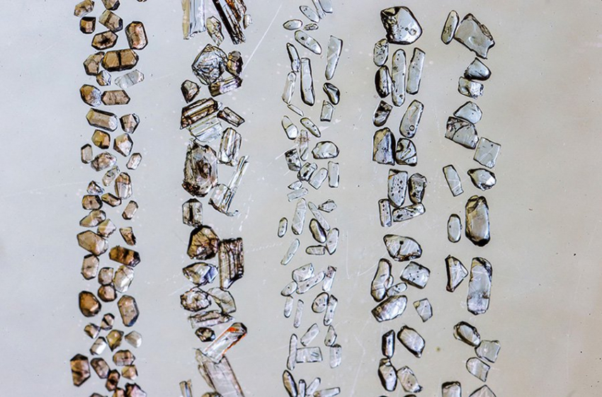 Древние кристаллы показывают, что на ранней Земле была суша и пресная вода