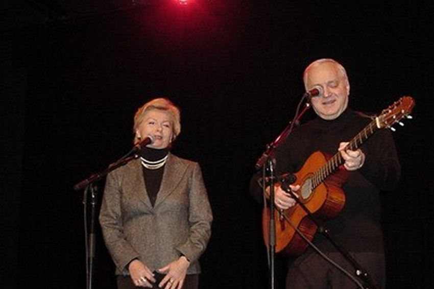 Осудившие Россию барды Никитины столкнулись с проблемами в Америке