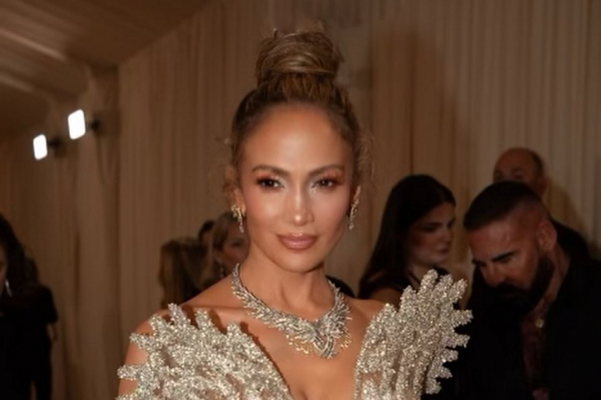 Выяснилось, почему, добившись Лопес, мужчины начинают ей изменять