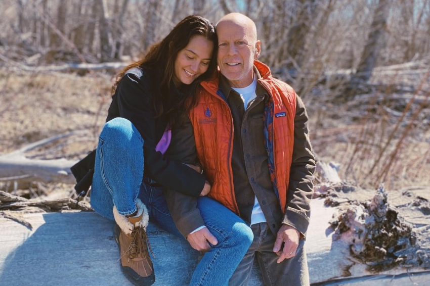 Жена Брюса Уиллиса сняла и показала, как актёр изменился из-за болезни