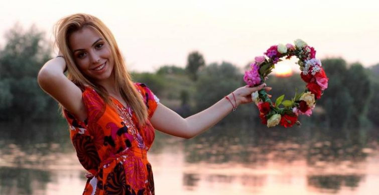 Святая Троица 2024 года: интересные поздравления, стихи, смс, открытки