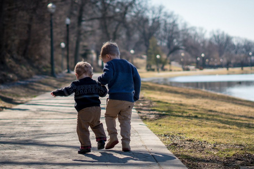 Европейские ученые утверждают, что уже к трём годам дети понимают других людей