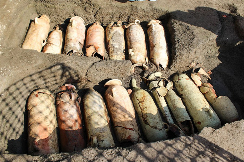 В доримском некрополе найдены покрытые амфорами захоронения