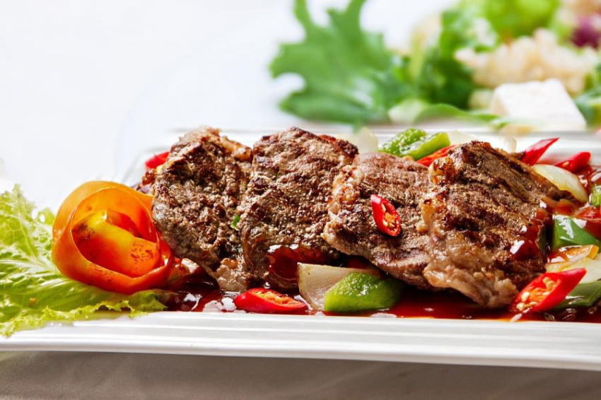 Специалисты рассказали, с каким гарниром полезно есть мясо