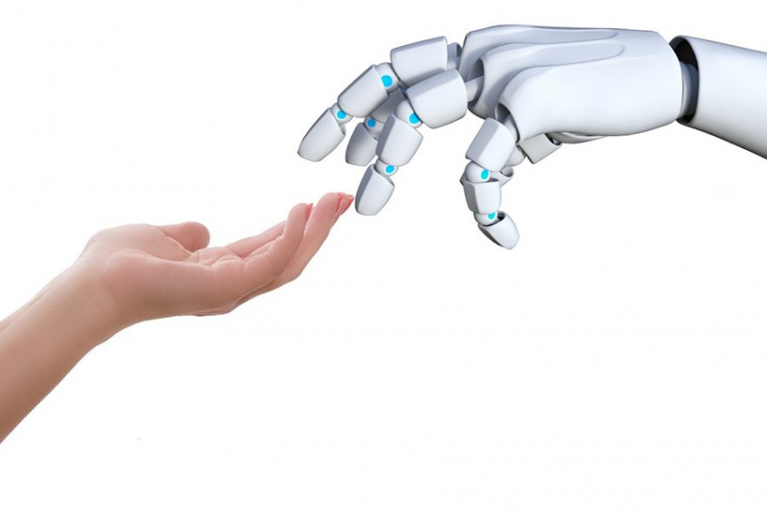 Учёные из СПбГЭТУ «ЛЭТИ» создали робота-художника, способного копировать шедевры