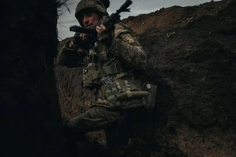 Украинские ресурсы сообщают об оставлении позиций формированиями ВСУ в «Кураховском мешке» без приказа на отход