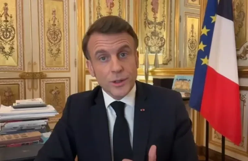 «Наша цель - долговременный мир»: Макрон выступил за скорейшее завершение конфликта и отказался отправлять войска на Украину