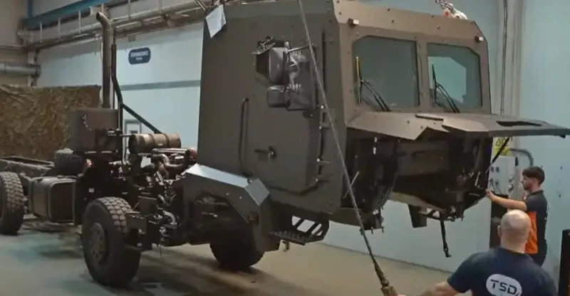 «Революция в области защиты»: Испания показала быстрый монтаж сменной бронекабины TSD