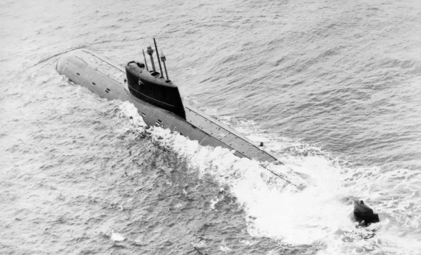 Сегодня в России трагическая памятная дата: День памяти погибших подводников